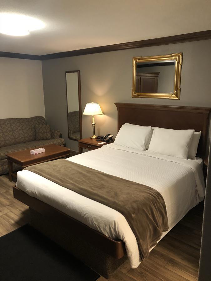 Talbot Trail Inn & Suites يمنجتون المظهر الخارجي الصورة