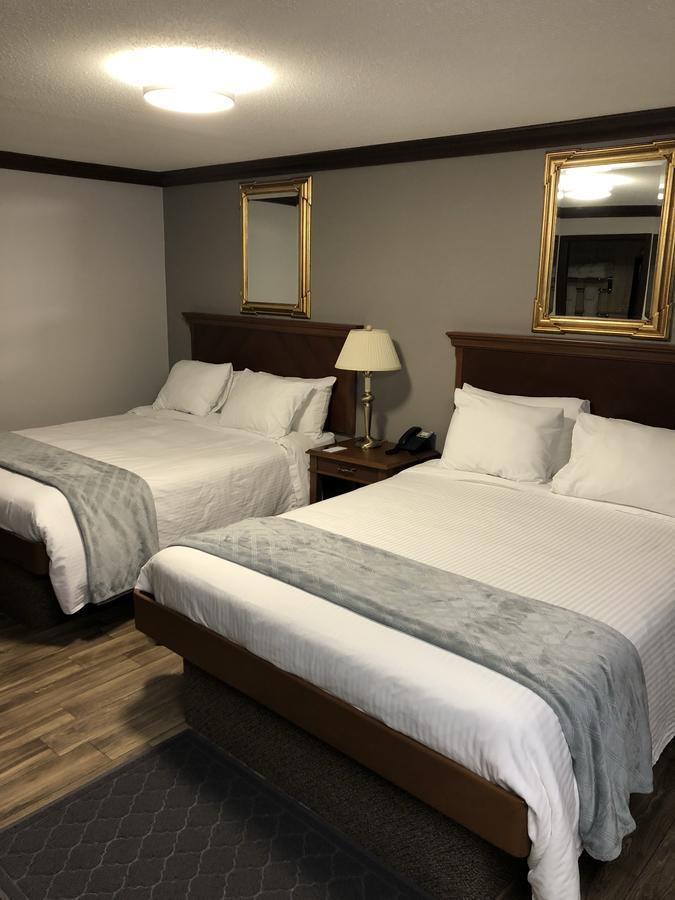 Talbot Trail Inn & Suites يمنجتون المظهر الخارجي الصورة