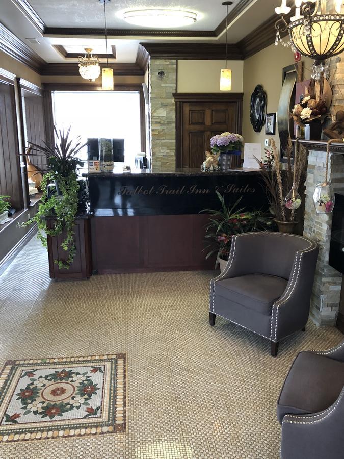 Talbot Trail Inn & Suites يمنجتون المظهر الخارجي الصورة