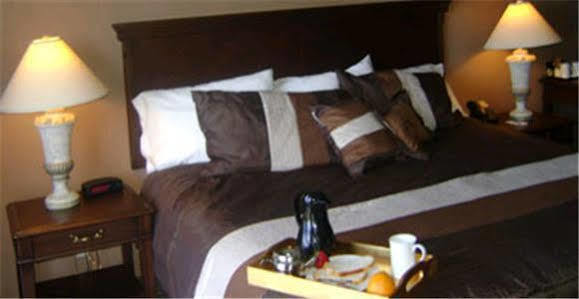 Talbot Trail Inn & Suites يمنجتون المظهر الخارجي الصورة