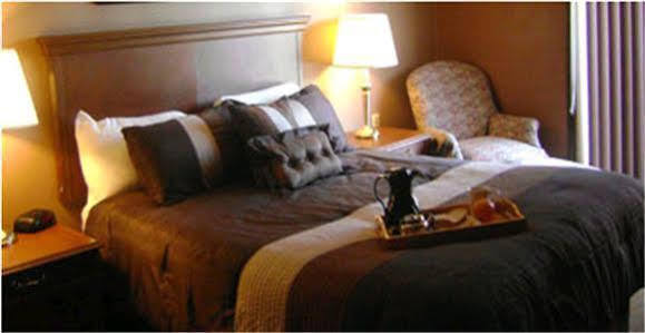 Talbot Trail Inn & Suites يمنجتون المظهر الخارجي الصورة